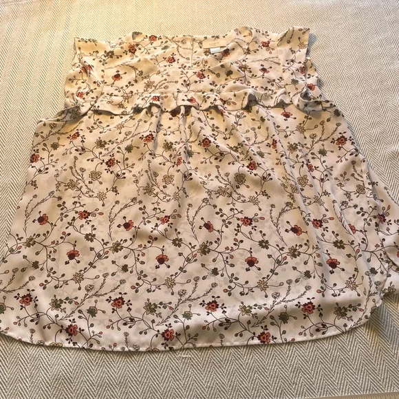 LOFT White Floral Cap Sleeve Blouse XL Pit to Pit 25” Preworn   SO PRETTY - Picture 3 of 13